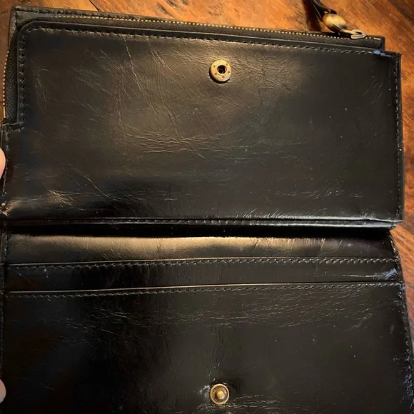 Hobo Black Soft Leather Wallet - Picture 4 of 6